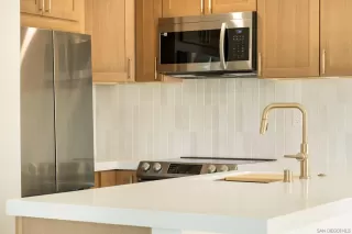 Photo #6: 2601269 Listing 