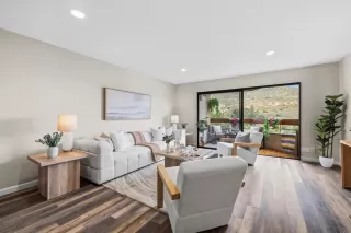 Photo #2: 400109521 Listing 