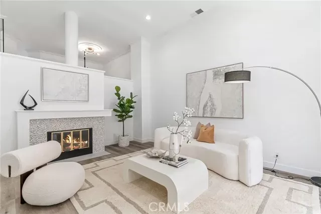 MLS: AR24153100 Condo For Sale