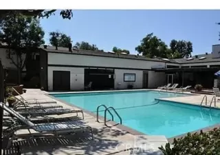 Photo #4: CV22199009 Listing 