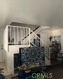 Photo #5: CV22199009 Listing 