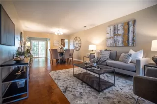 Photo #3: CV22238440 Listing