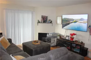 Photo #4: CV23002254 Listing