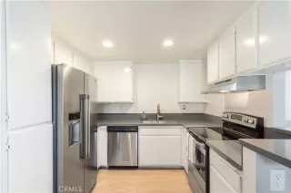 Photo #5: CV23052294 Listing