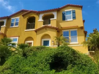 Photo #2: CV23052856 Listing