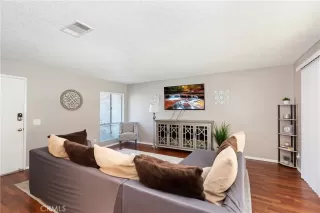 Photo #6: CV23066963 Listing 