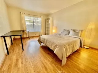 Photo #6: CV23096159 Listing