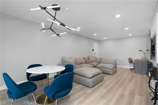 Photo #4: CV23113245 Listing 