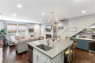 Photo #1: CV23145280 Listing