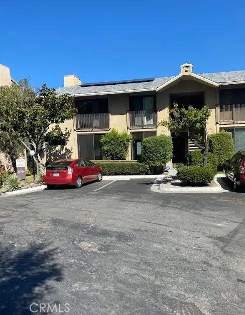 MLS: CV23192511 Condo For Sale