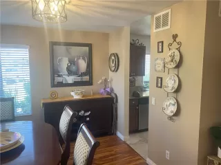 Photo #5: CV24068314 Listing 