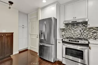 Photo #2: CV24144333 Listing