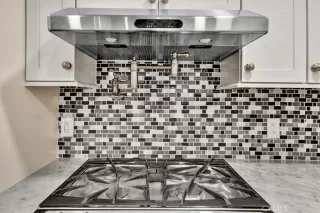 Photo #3: CV24144333 Listing