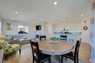 Photo #3: CV24210607 Listing