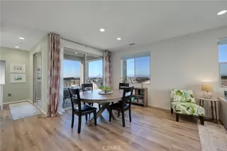 Photo #4: CV24210607 Listing