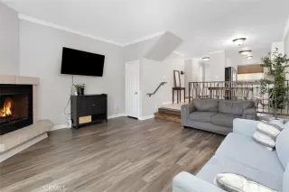 Photo #4: CV25086169 Listing 