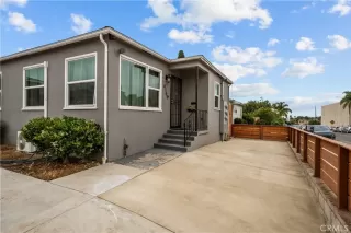 Photo #3: CV25123138 Listing