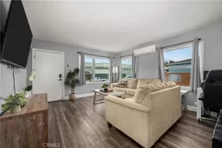 Photo #6: CV25123138 Listing