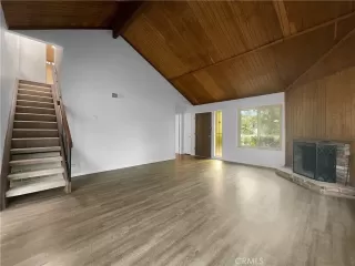 Photo #3: CV25148529 Listing 