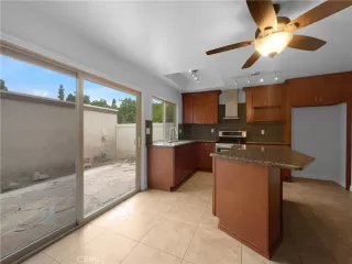 Photo #5: CV25148529 Listing 