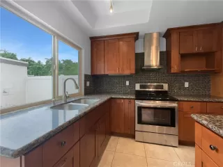 Photo #6: CV25148529 Listing 