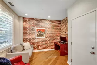 Photo #6: CV25179516 Listing 