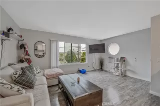 Photo #3: CV25193585 Listing 