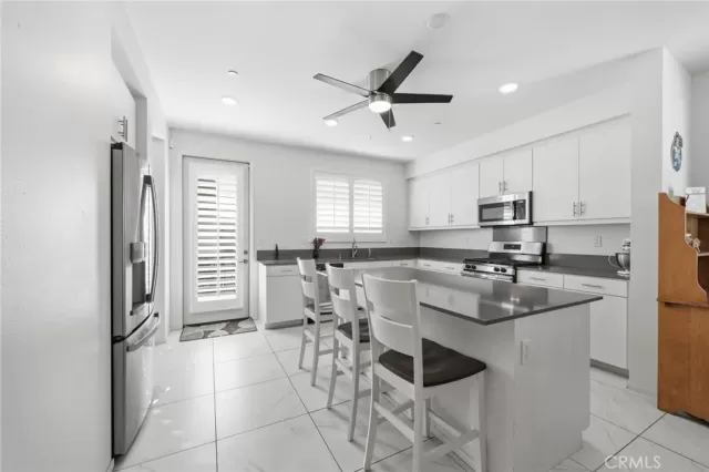 MLS: CV25267188 Condo For Sale