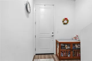 Photo #4: CV25267188 Listing