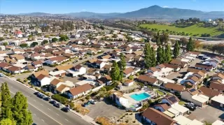 Photo #4: CV25268509 Listing 