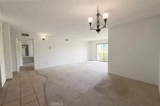 Photo #6: CV26000610 Listing 