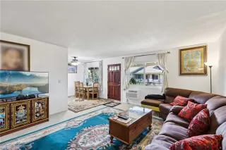 Photo #3: CV26035269 Listing 