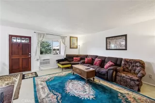 Photo #4: CV26035269 Listing 