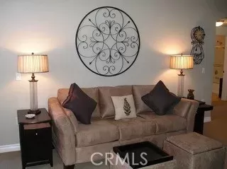 Photo #3: CV26056203 Listing