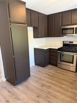 Photo #3: CV26093086 Listing 