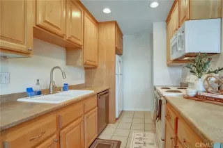 Photo #4: CV26100051 Listing 