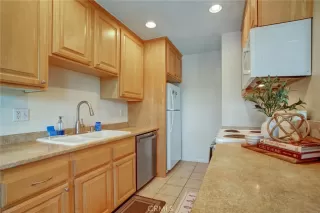 Photo #5: CV26100051 Listing 