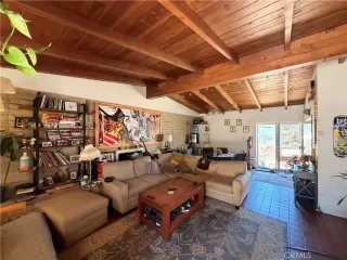 Photo #2: CV26183283 Listing