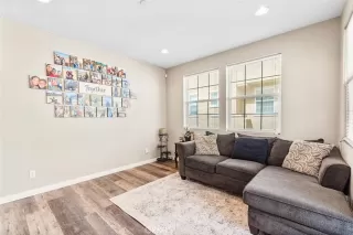 Photo #6: DW23047620 Listing