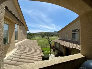 Photo #5: DW23101488 Listing