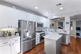 Photo #1: DW23171930 Listing 