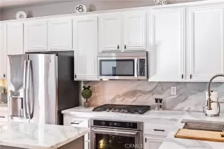 Photo #5: DW23171930 Listing 