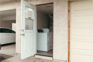 Photo #3: DW24013592 Listing