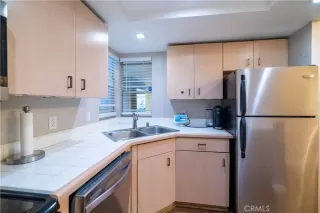 Photo #5: DW24232461 Listing 