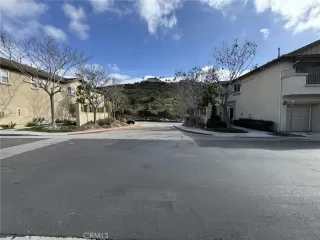 Photo #2: DW25028833 Listing