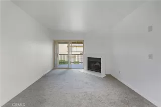 Photo #4: DW25260899 Listing 