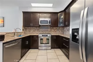 Photo #6: DW26030388 Listing 