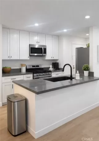 Photo #1: DW26053392 Listing