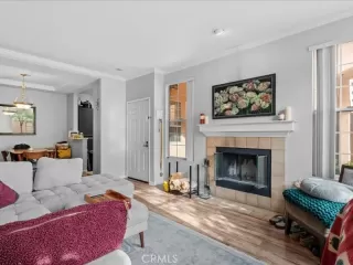 Photo #4: DW26069078 Listing 