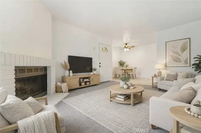 MLS: DW26071331 Condo For Sale